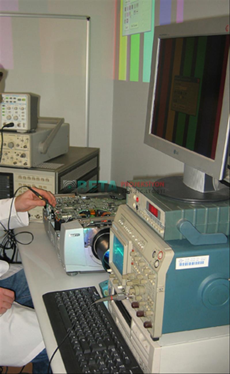 Osiloskop ile elektronik kart ölçümü